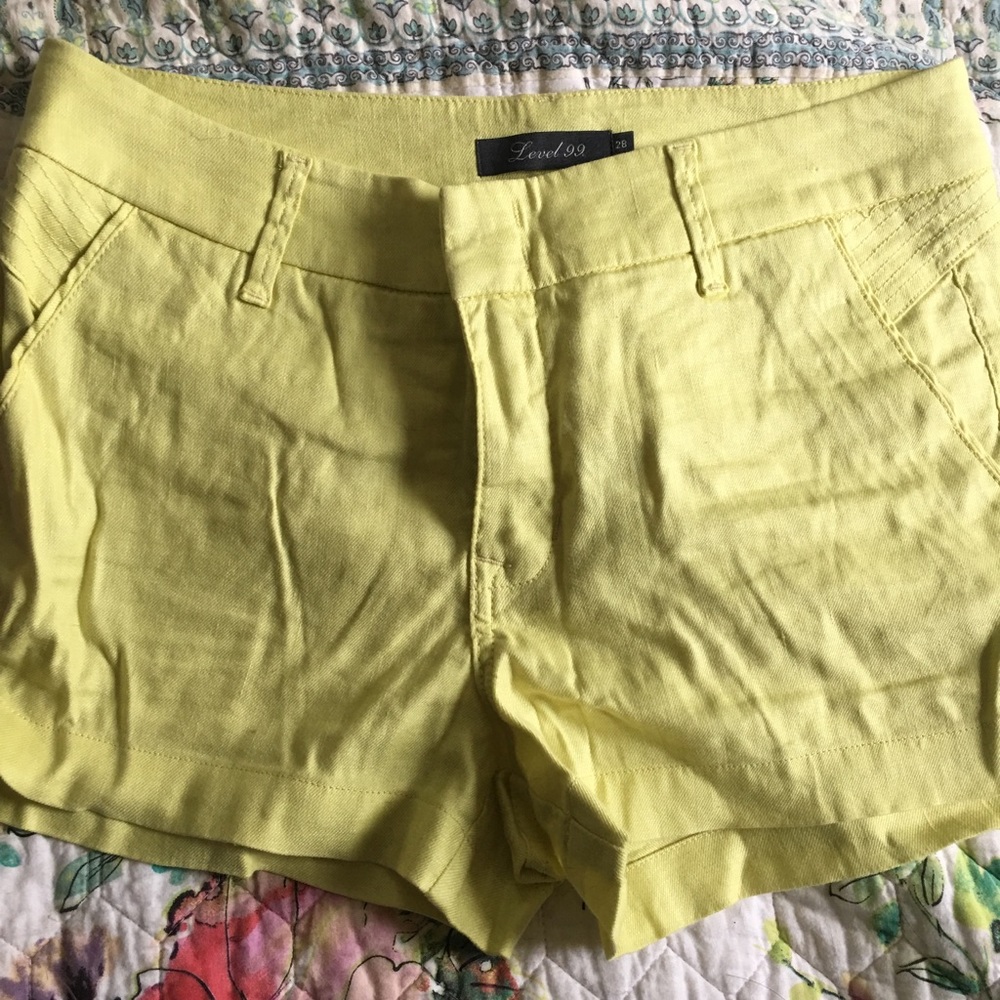 Super cute yellow shorts